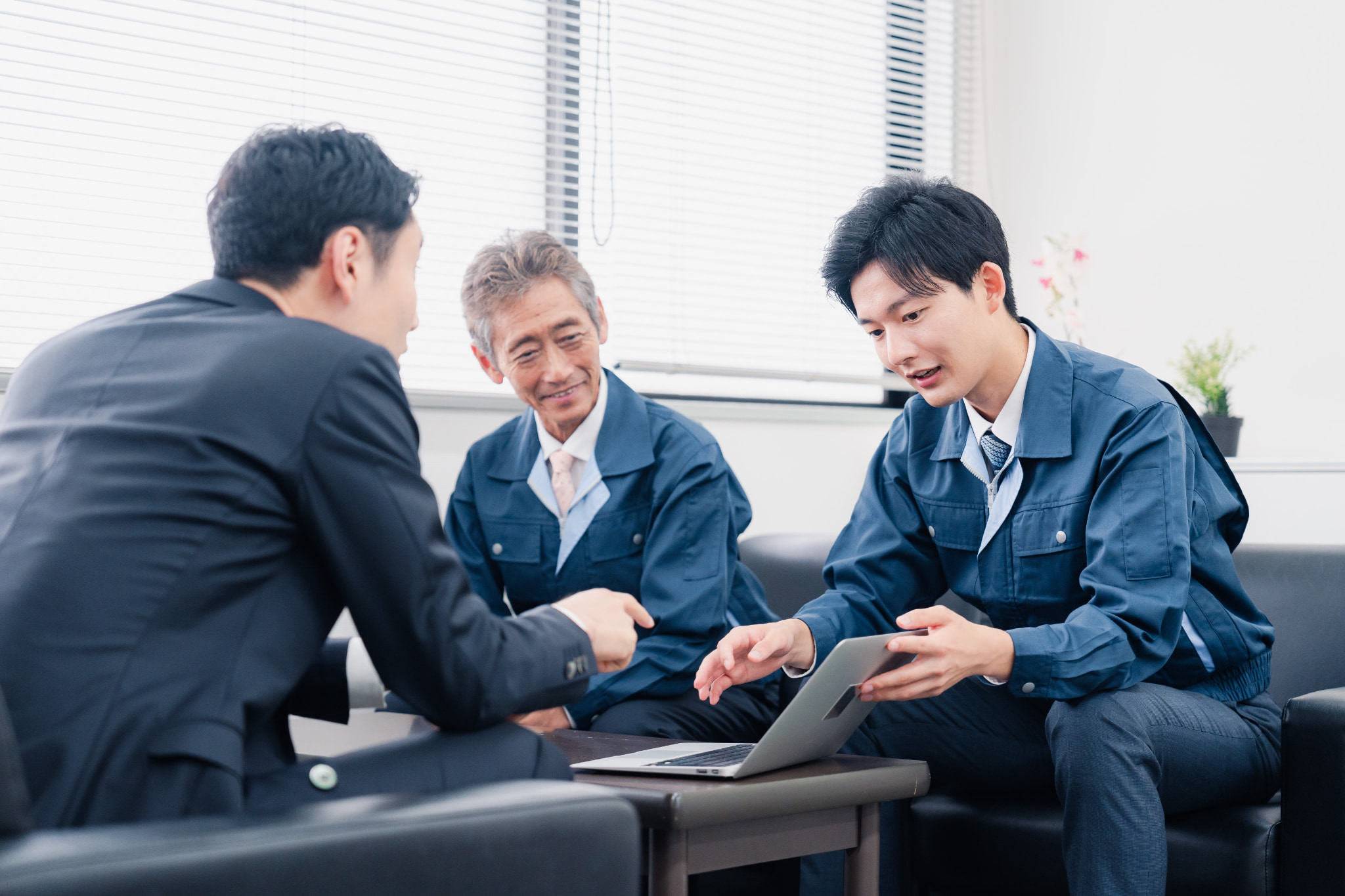 労務コンサルティング事業